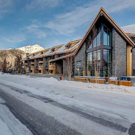 Peaks Hotel And Suites Banff Exterior foto