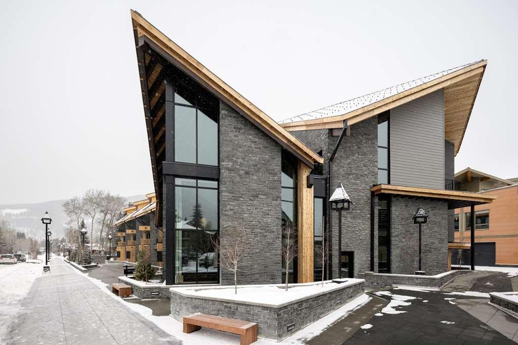 Peaks Hotel And Suites Banff Exterior foto