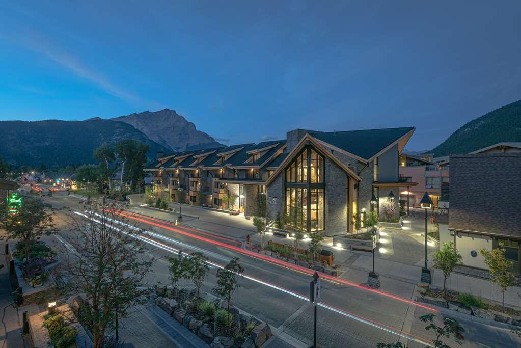 Peaks Hotel And Suites Banff Exterior foto