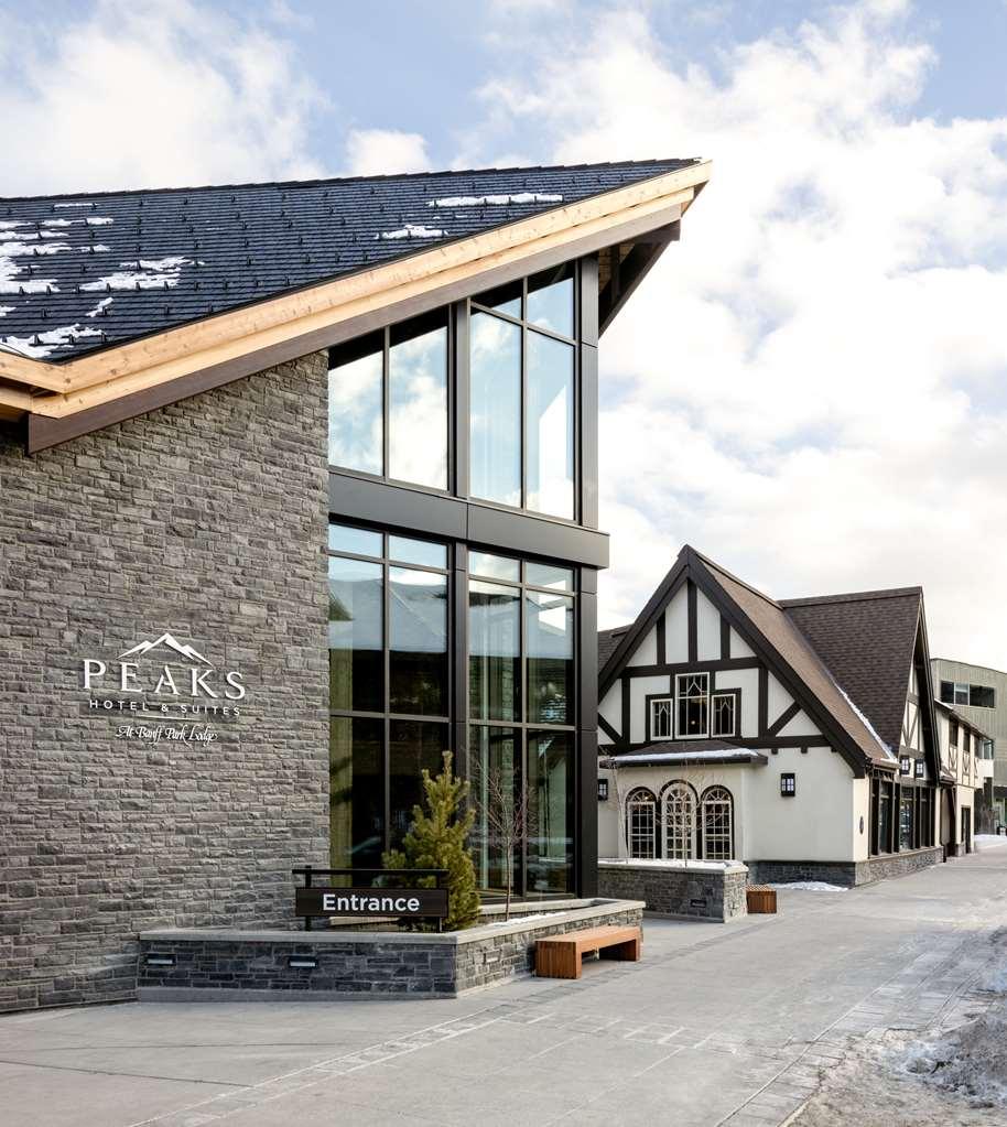 Peaks Hotel And Suites Banff Exterior foto